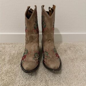Old Gringo, Ellie Boot size 8.5 boots worn once